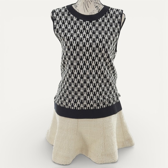 Ann Taylor Black White Geometric Knit Sleeveless Sweater Top Medium Monochrome - Picture 4 of 9
